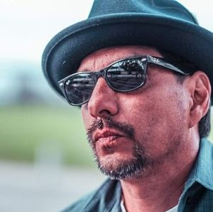 Meet your Posher, Ernest